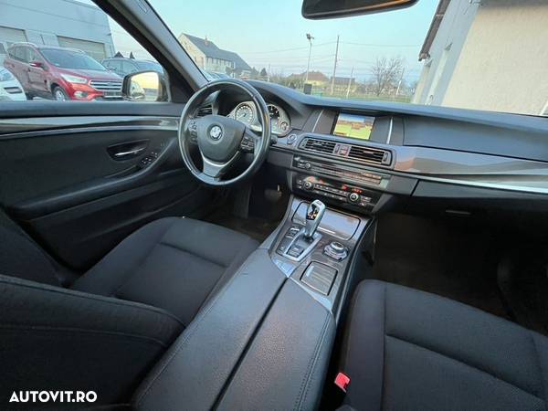 BMW Seria 5 520d Touring Aut. Modern Line - 6