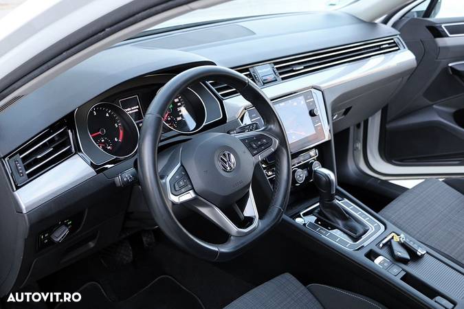 Volkswagen Passat Variant 2.0 TDI DSG Comfortline - 15