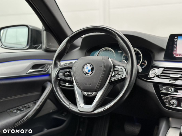 BMW Seria 5 540d xDrive Touring Sport Line - 18