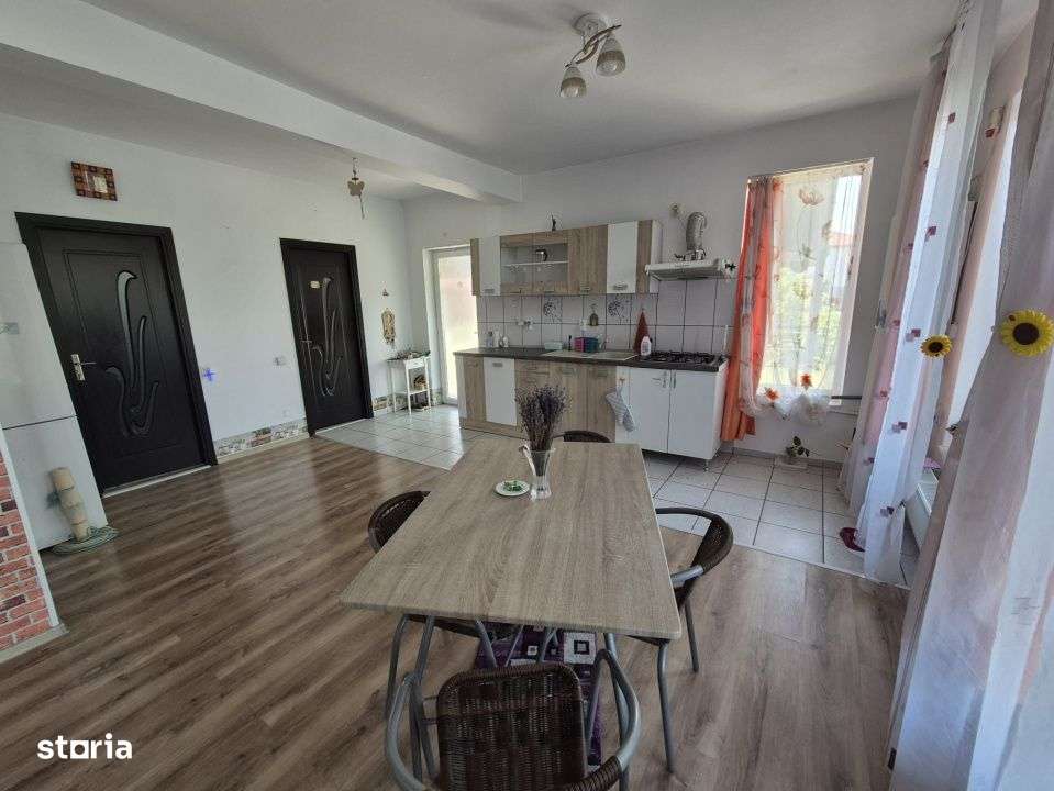 Apartament elegant in vila zona Targul Saptamanal - Imagine principală: 4/17