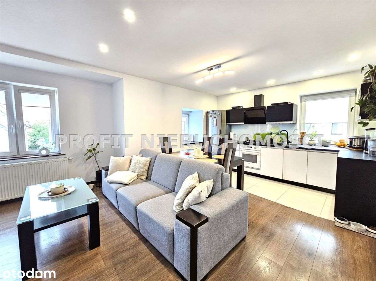 Dwa mieszkania bezczynszowe z ogrodem-1