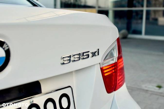 BMW Seria 3 335i xDrive Sport-Aut Luxury Line - 15