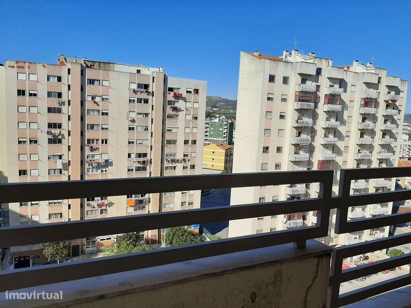 IMÓVEL ARRENDADO ATÉ MARÇO 2026  Apartamento T3-5