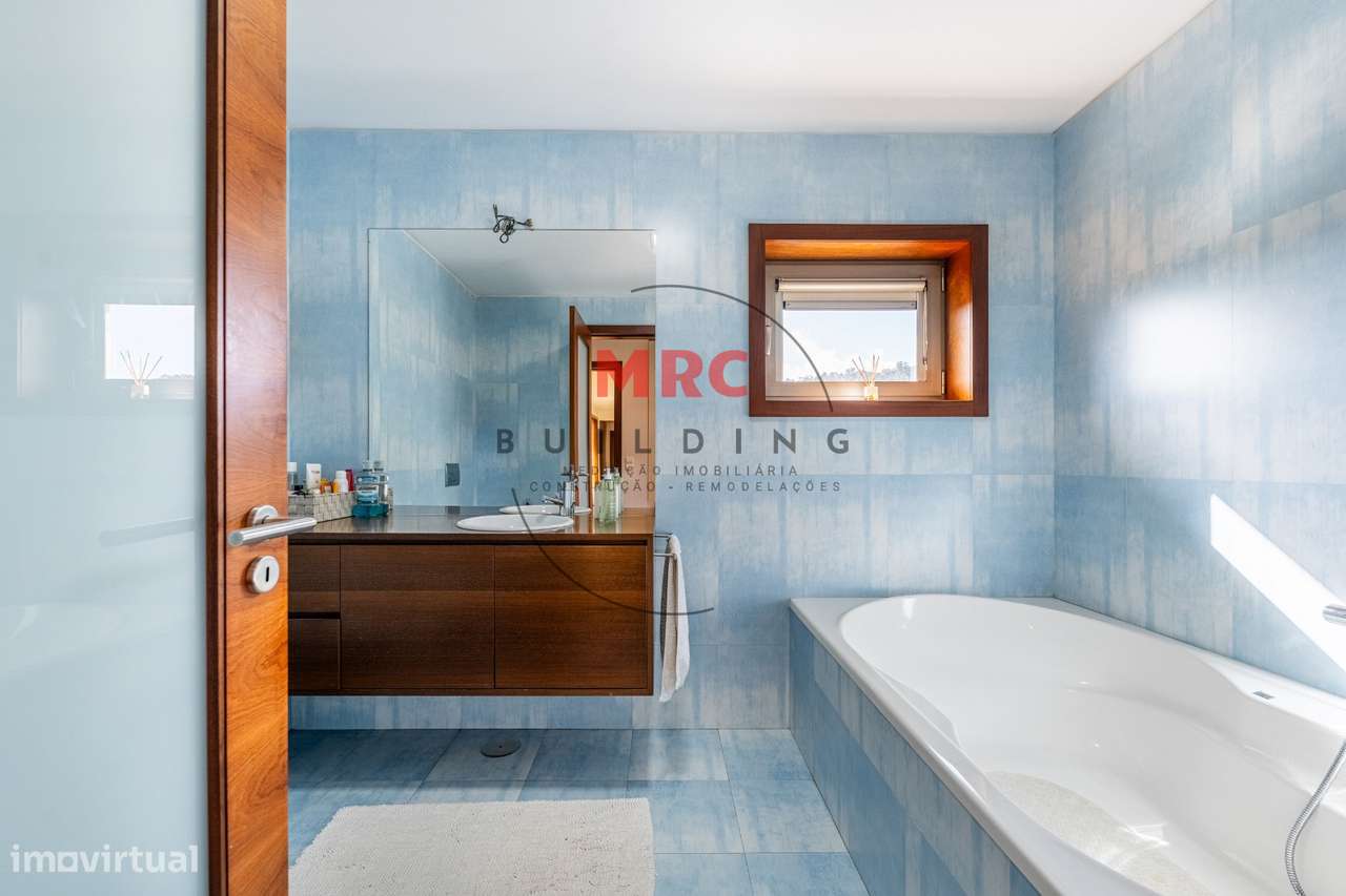 Moradia de Charme Térrea  V3 + V1-25