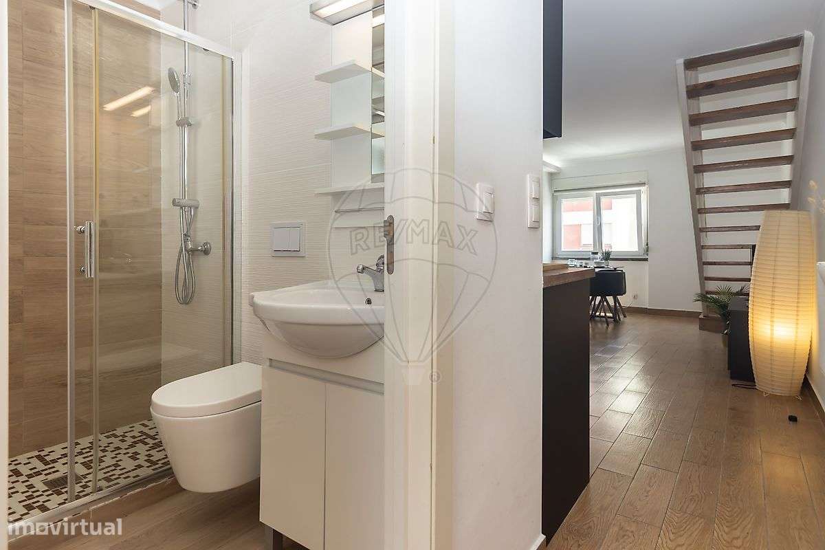 Apartamento T3 à venda em Lisboa-10
