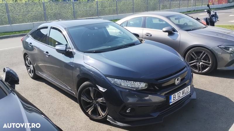 Honda Civic Sedan 1.5 VTEC Turbo CVT Executive - 1