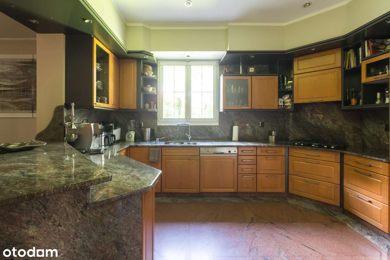 Rezydencja z basenem |318 m²| Józefów |Garaż na 3 auta| działka1853 m²-3