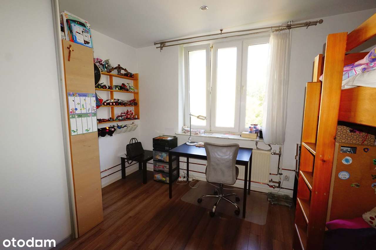 w kamienicy w sąsiedztwie centrum miasta-10