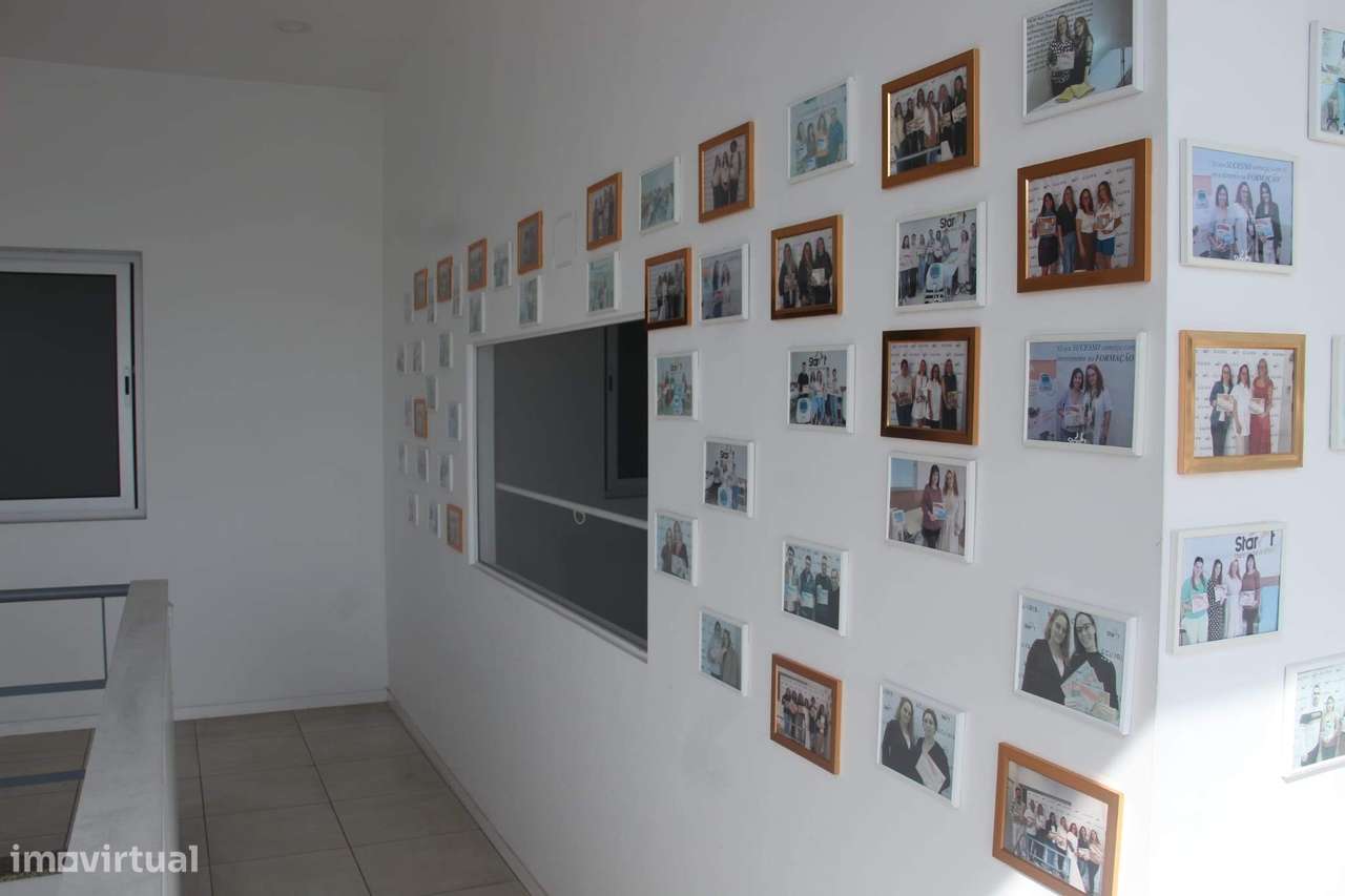 Armazém Industrial com Excelente Localização em Braga-12