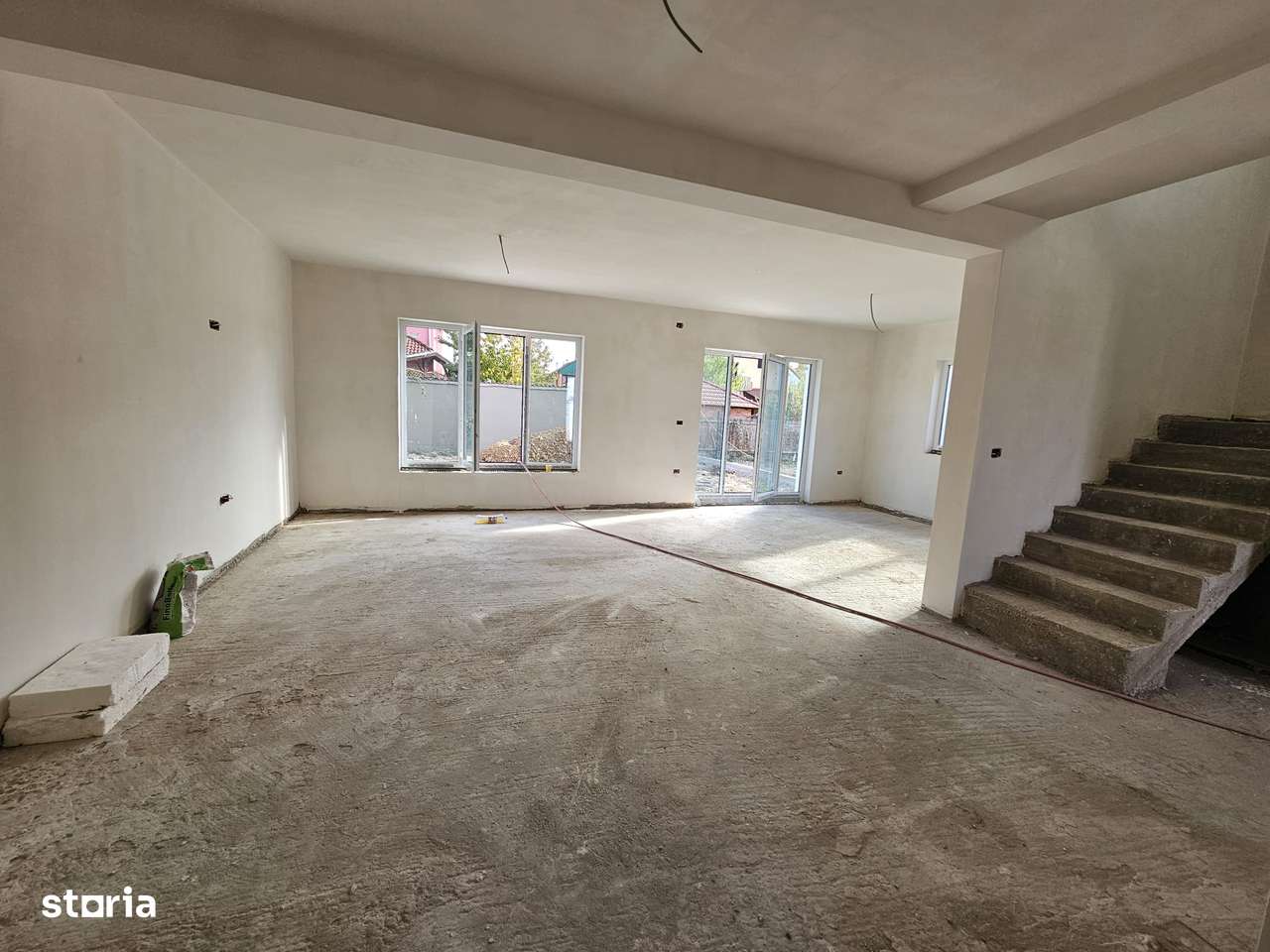 De vânzare casa în Sanmartin , zonă excelentă-3