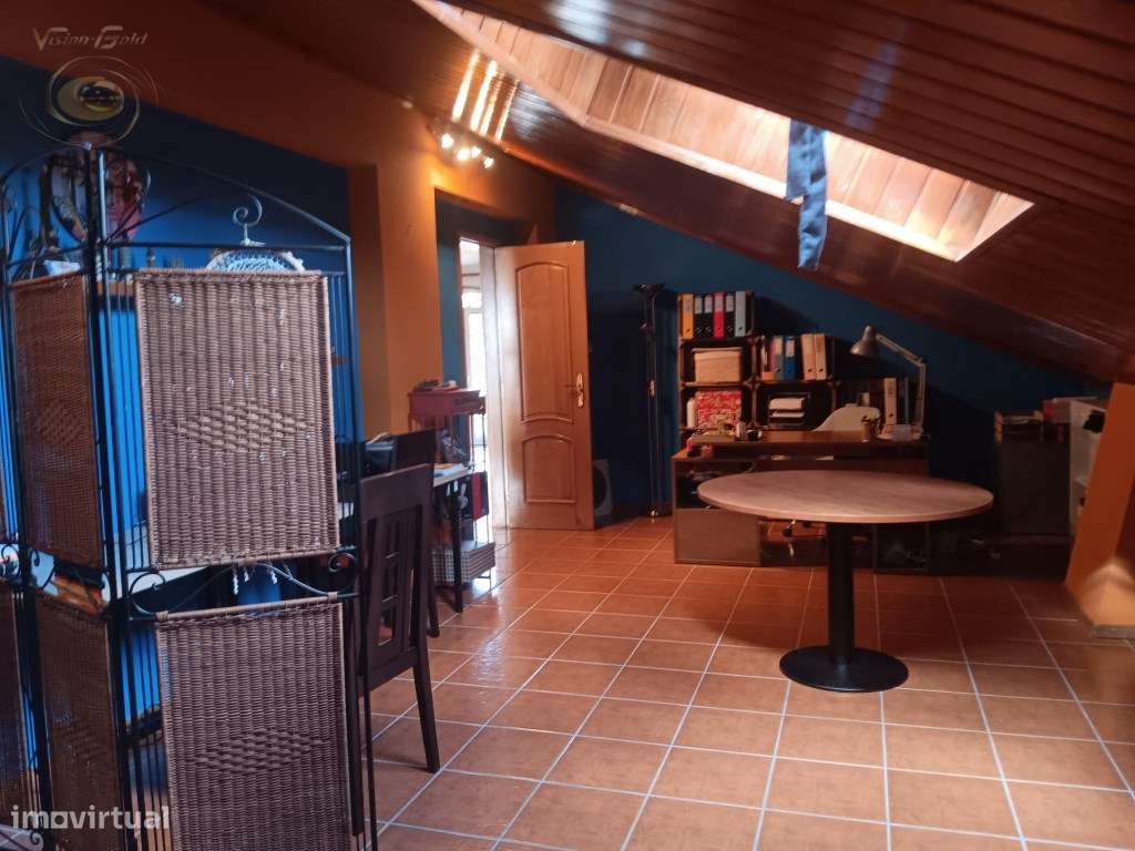 Moradia T3+1 com recheio.-19