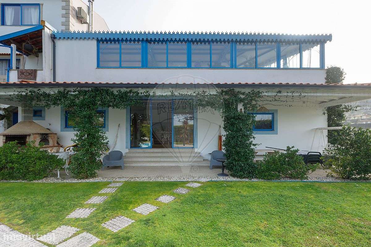 Moradia T8 para venda-49