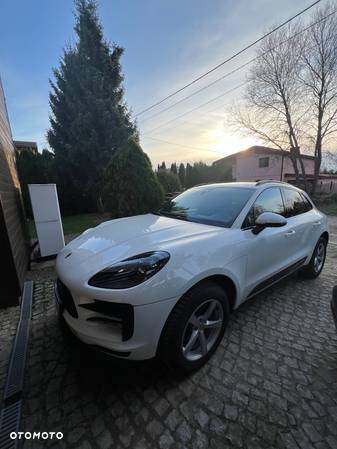 Porsche Macan Standard - 1