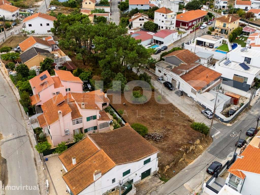 Terreno Urbano de 600 m² na Charneca da Caparica-7
