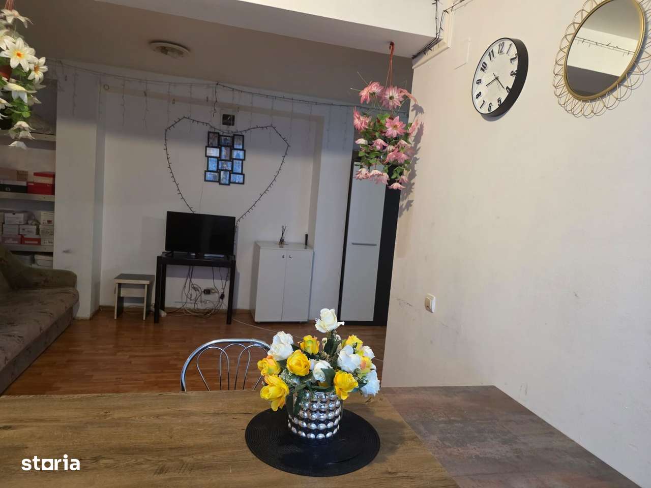 Vand apartament cu  2 camere in Iris-4