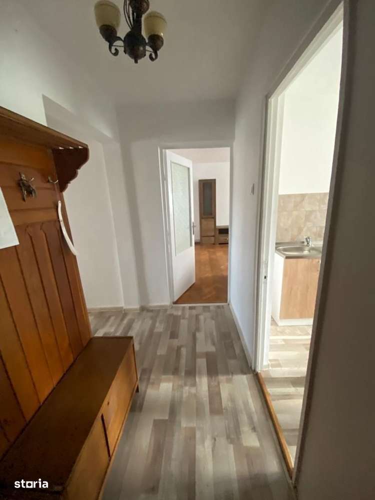 Apartament cu 3 camere decomandate, Zamca - Imagine principală: 2/11