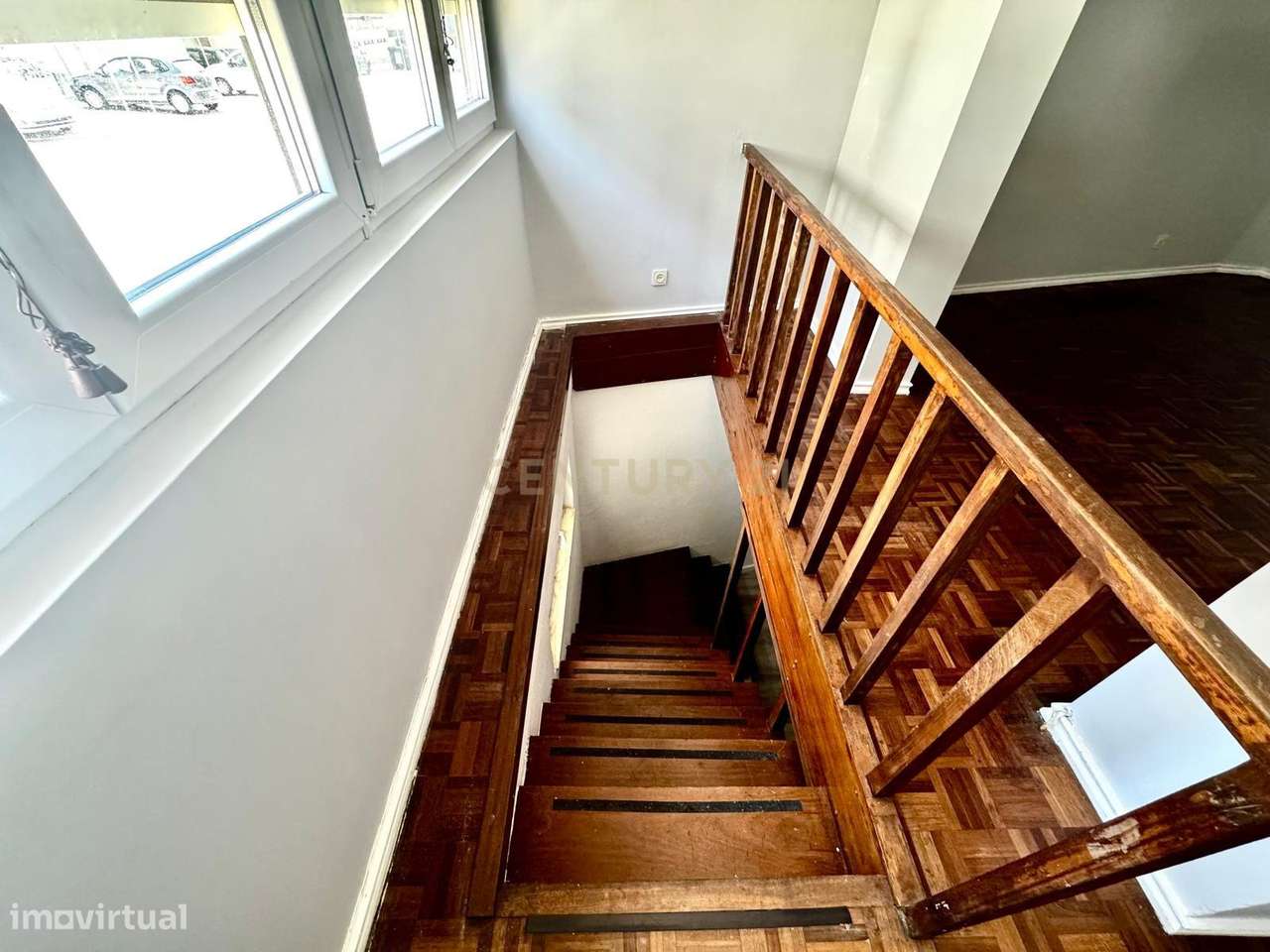 T3 com cave em São Pedro do Estoril – Versatilidade e localização priv-23