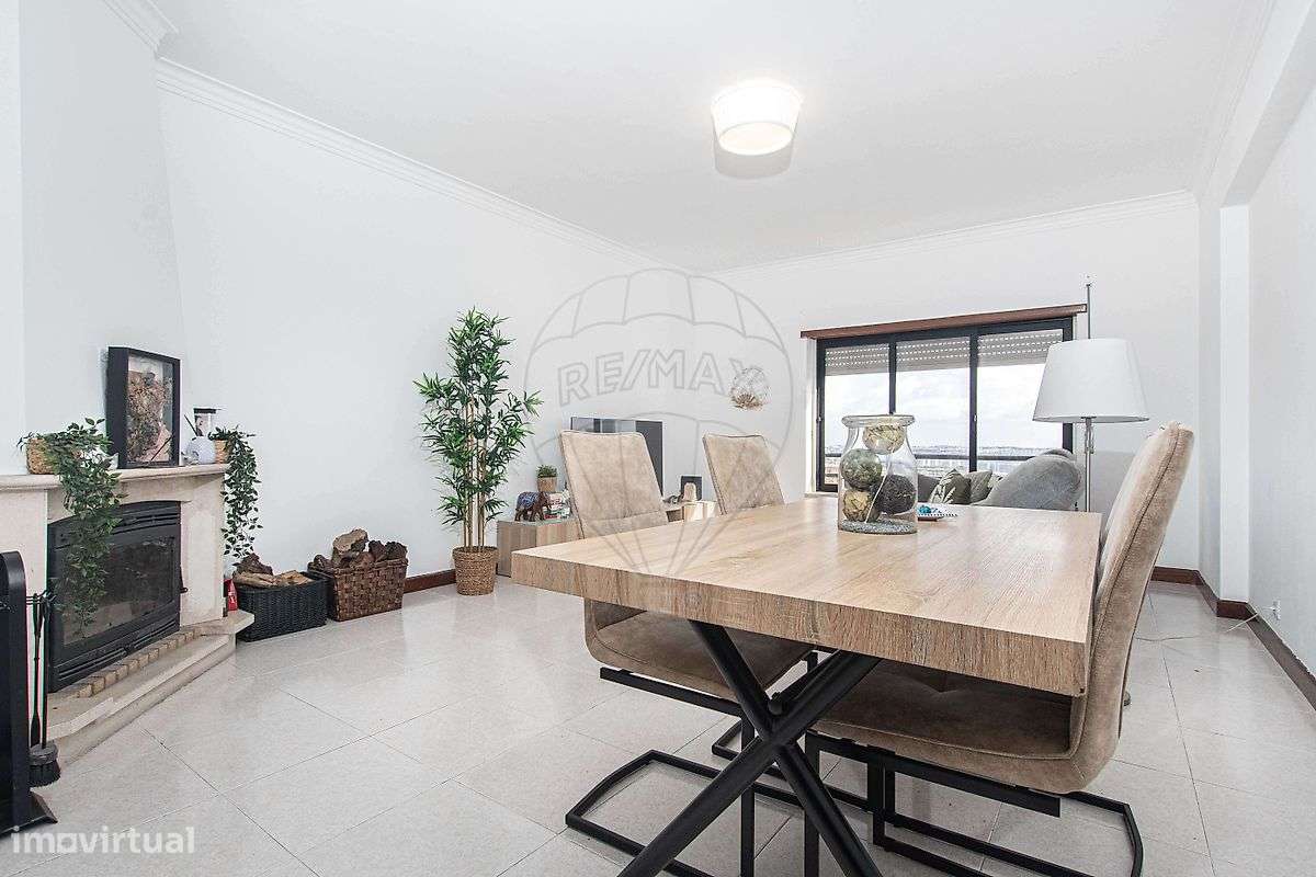 Apartamento T2 Duplex c/ terraço-6