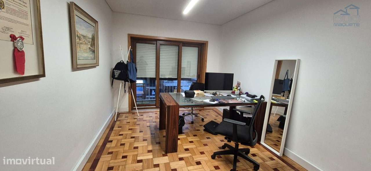 Escritório Porto - Grande imagem: 4/10
