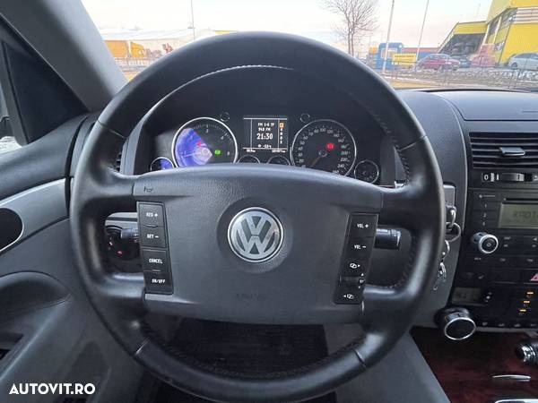 Volkswagen Touareg 3.0 V6 TDI DPF Aut. - 30