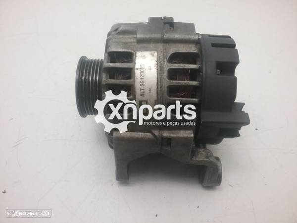 Alternador AUDI A6 (4B2, C5) 2.5 TDI | 07.97 - 01.05 Usado REF. ALT.SG12B025  MO... - 1