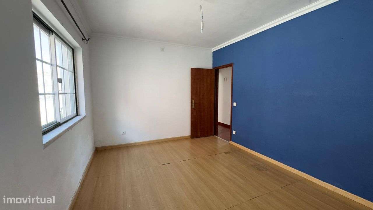 Moradia T3 + anexoT3 + sótão - 195 m2 - Abóboda - São Domingos de Rana-10