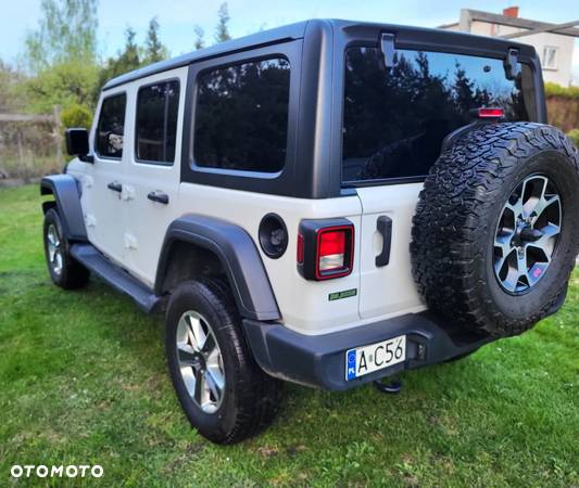 Jeep Wrangler - 11