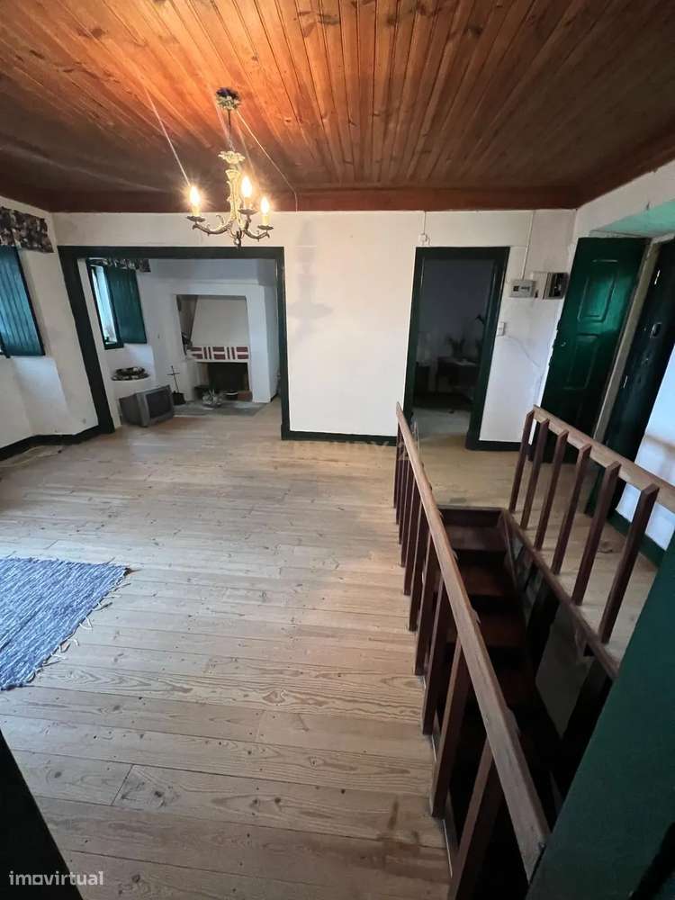 Moradia Renovada T3 com Terreno e Árvores de Fruto – Alvaiázere-10