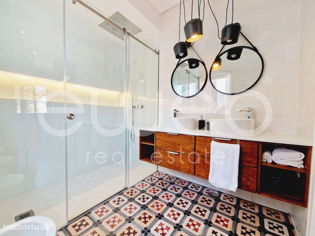 Penthouse T2 em plena Baixa de Setúbal-32