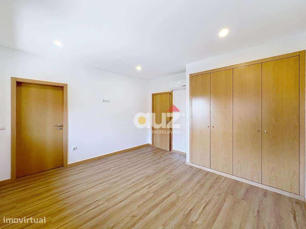 Moradia Geminada Renovada T3-19