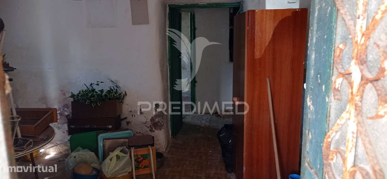 Venda conjunta de três prédios urbanos, em Cadafaz, concelho de Gav... - Grande imagem: 3/31