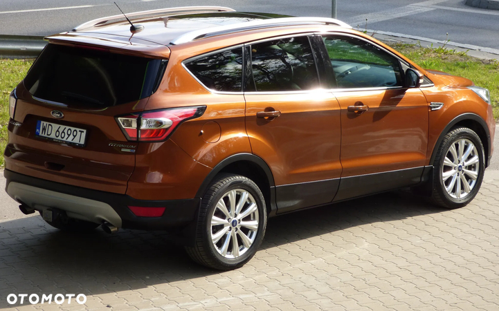 Ford Escape 2.0 EcoBoost AWD Titanium - 6