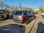 Dodge Grand Caravan - 5