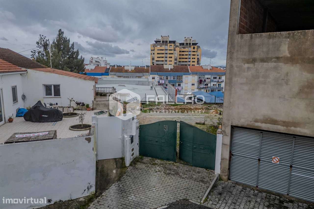 Moradia Geminada T3 Venda em Santarém (Marvila), Santa Iria da Ribeira - Grande imagem: 4/30