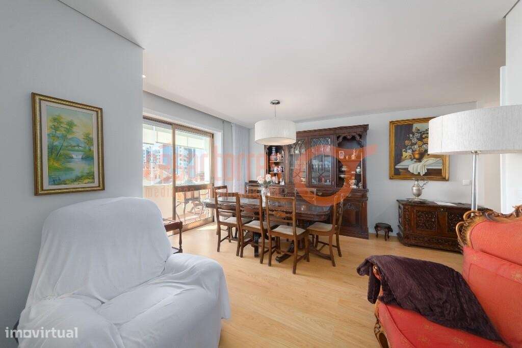 Apartamento T3 Miramar-3