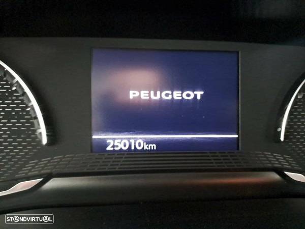 Peugeot 2008 1.2 PureTech Active Pack - 13