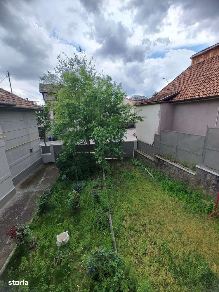 Casa de vanzare formata din 4 camere, zona strada Aurel Vlaicu - Imagine principală: 3/20