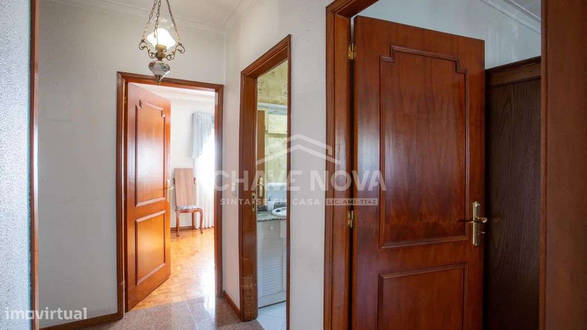 Moradia T3 C/ amplo terreno-26