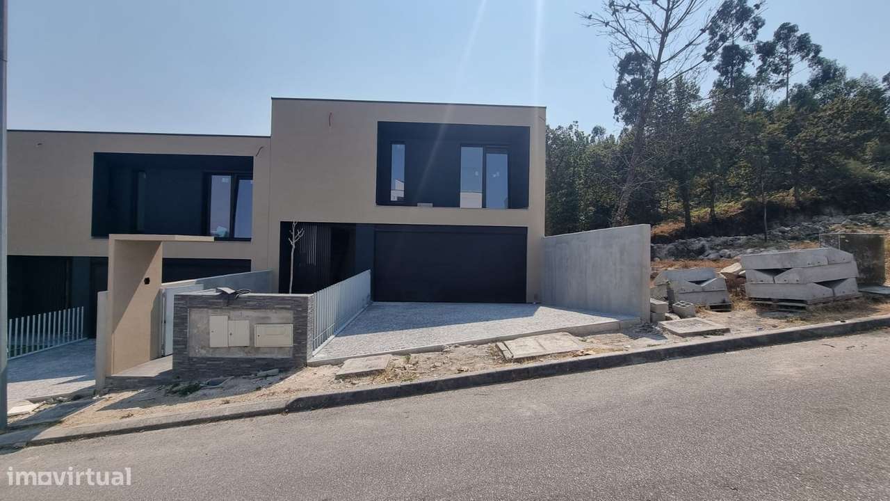 Moradia em Banda T3 Venda em Lanhoso,Póvoa de Lanhoso-14