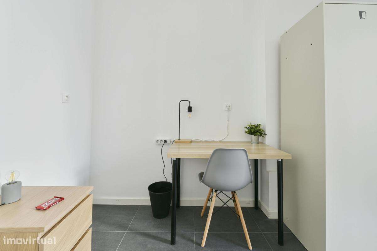 Quarto - localizado em Penha de França Lisbon - Grande imagem: 4/10