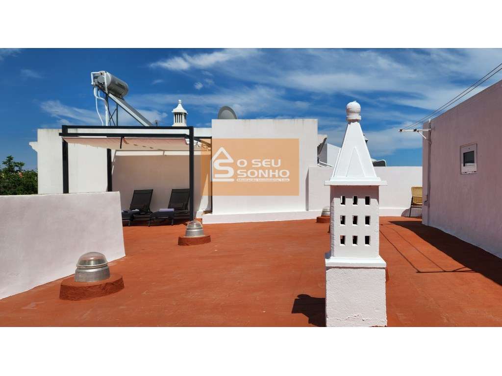 Moradia Térrea Tradicional com Terraço no Centro Histórico de São B...-29