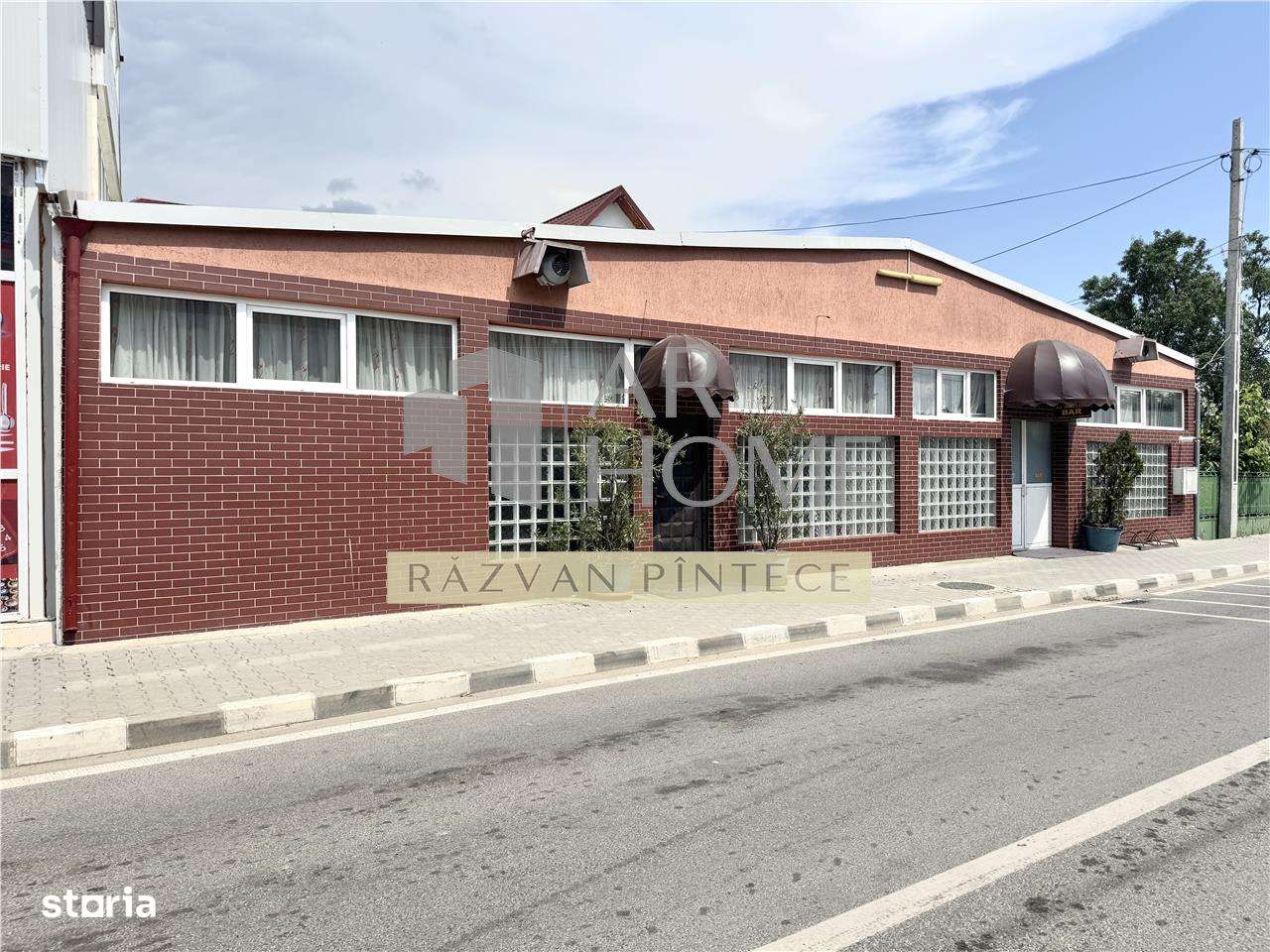 Sala evenimente si pensiune, centru Urlati, Prahova - Imagine principală: 1/20