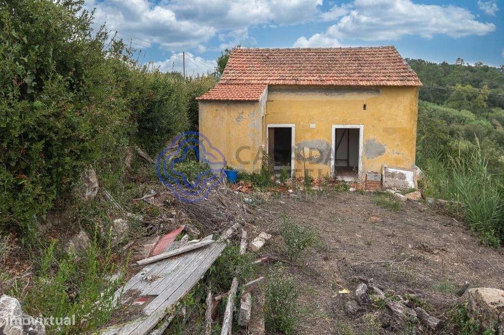 Moradia térrea T1 em Vidais, Caldas da Rainha para reconstruir-10