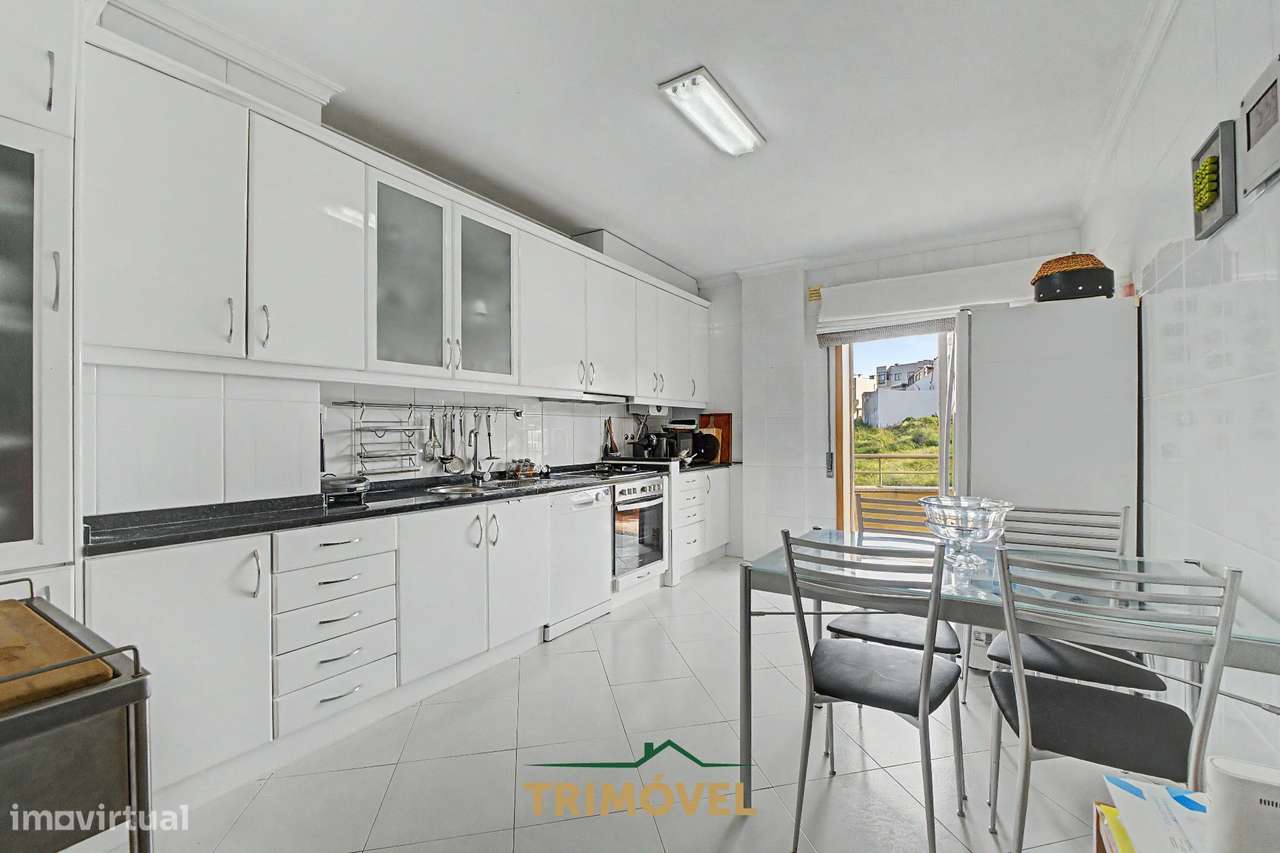 Apartamento T3 com Terraço, São João da Madeira-8