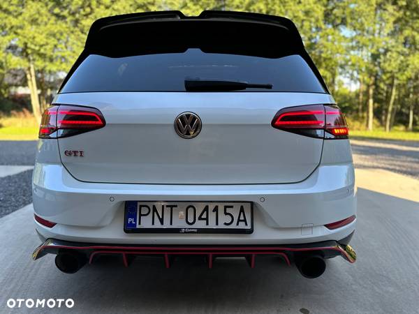 Volkswagen Golf GTI TCR 2.0 TSI OPF DSG - 19