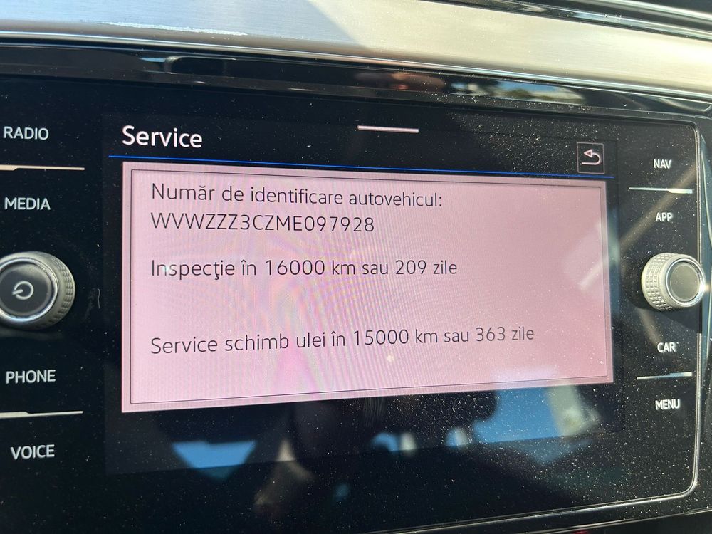 Volkswagen Passat - foto 25
