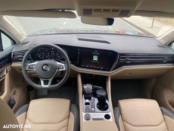 Volkswagen Touareg V6 TDI Elegance - 2