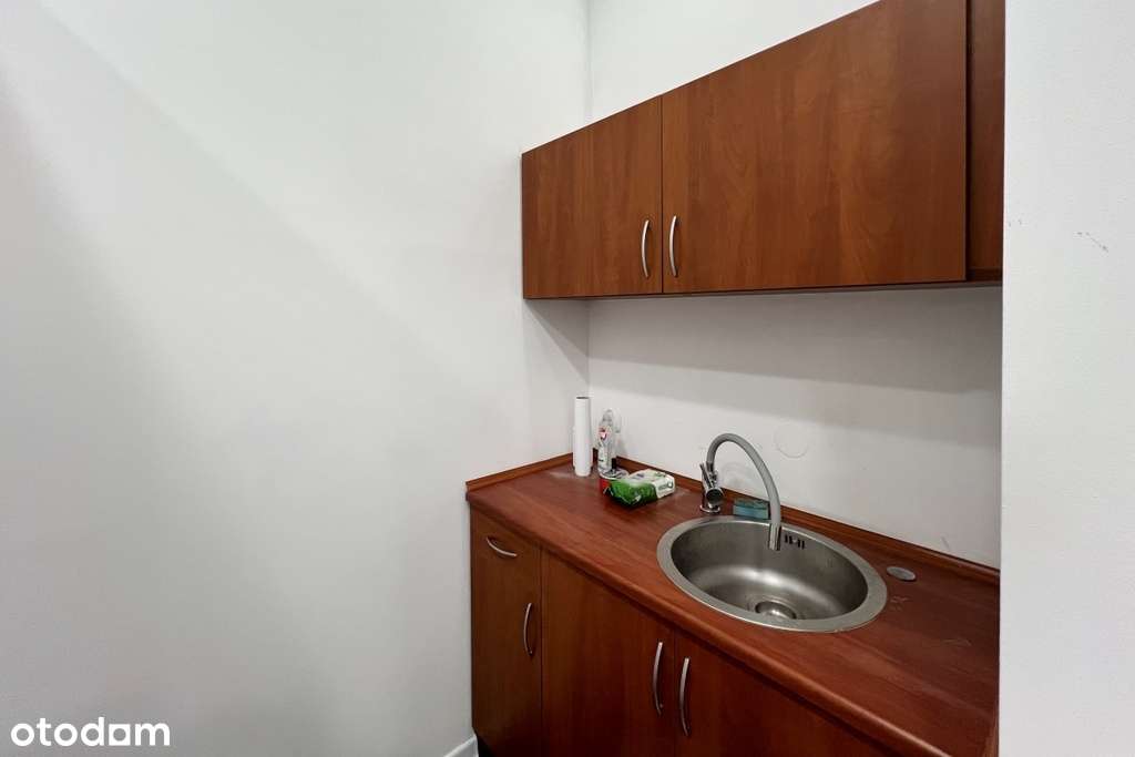 Lokal na parterze z parkingiem i klimatyzacją - Pełny obrazek: 5/6