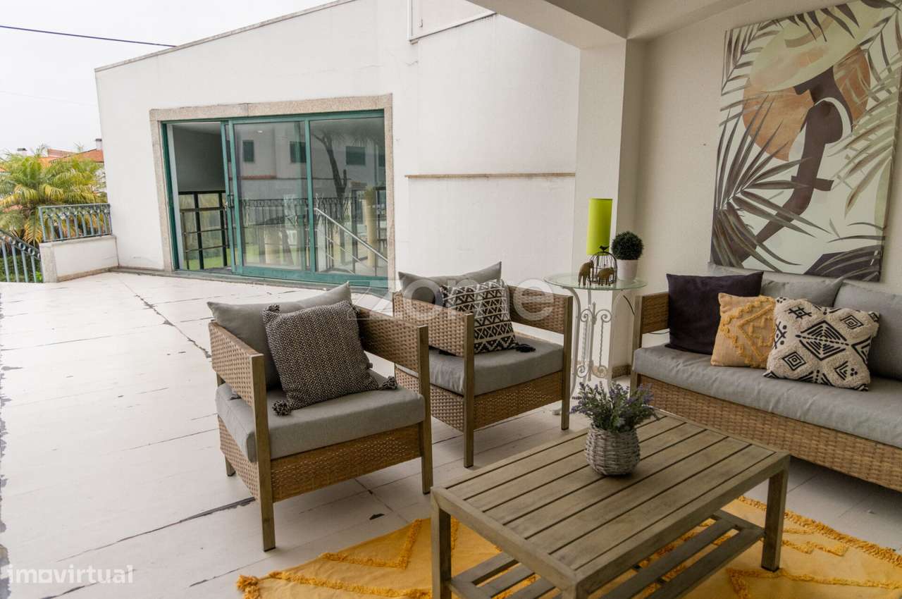 LUXUOSA MORADIA - LOCALIZAÇÃO PREMIUM NO CENTRO DE FAMALICÃO-35