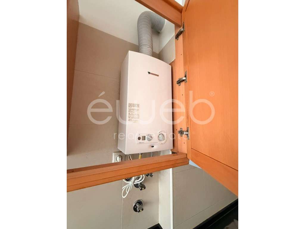 Apartamento T4, Bonfim, Setúbal-23